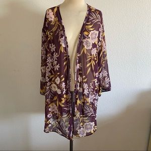 Maurice’s Floral kimono size Xl/XXL